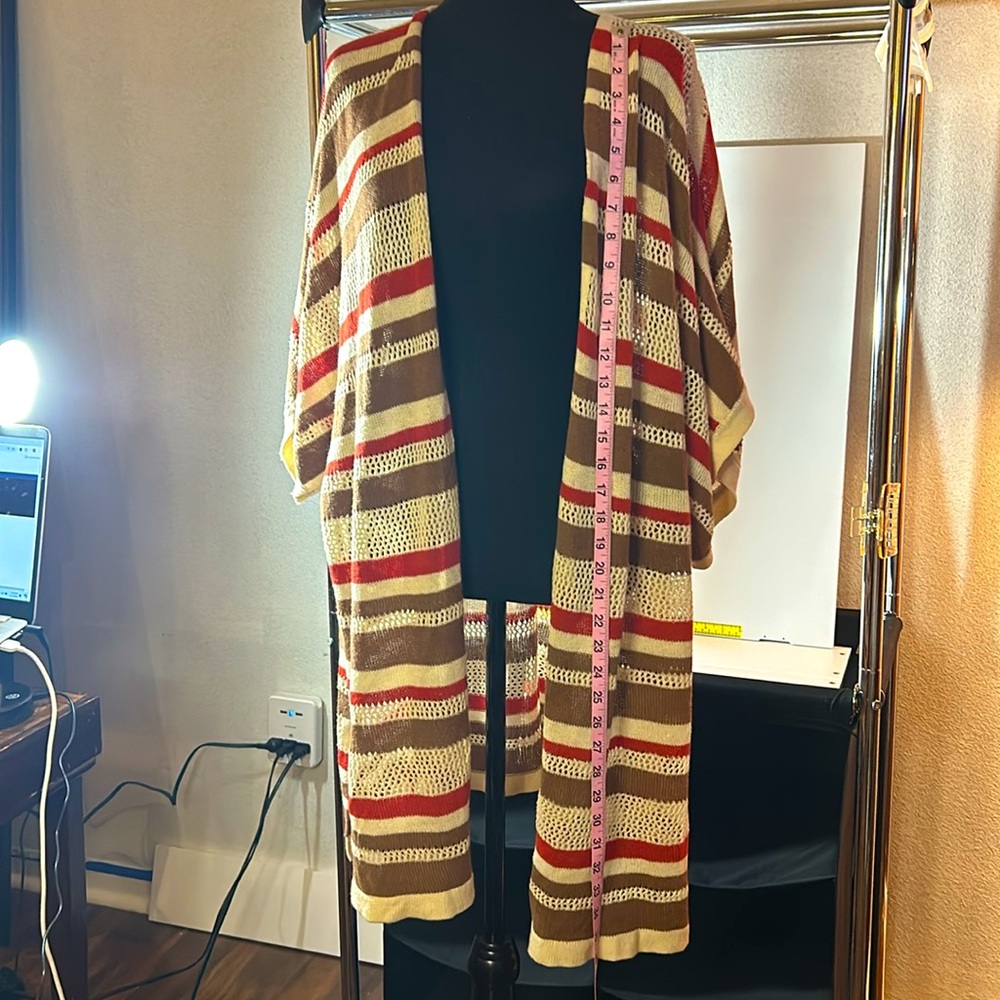 CATO - Red Brown and Cream Striped cardigan with Qtr Sleeves Sz. L